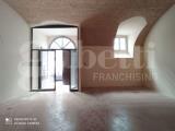 Superfici commerciali, L