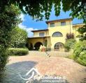 Casa, MASSAROSA, 750.000 €, 357,00 mq