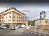 Superfici commerciali, L