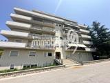 Superfici commerciali, L