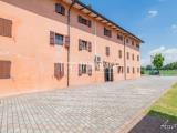 Casa, MODENA, <i>A richiesta</i>, 400,00 mq