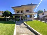 Casa, AVEZZANO, <i>A richiesta</i>, 365,00 mq